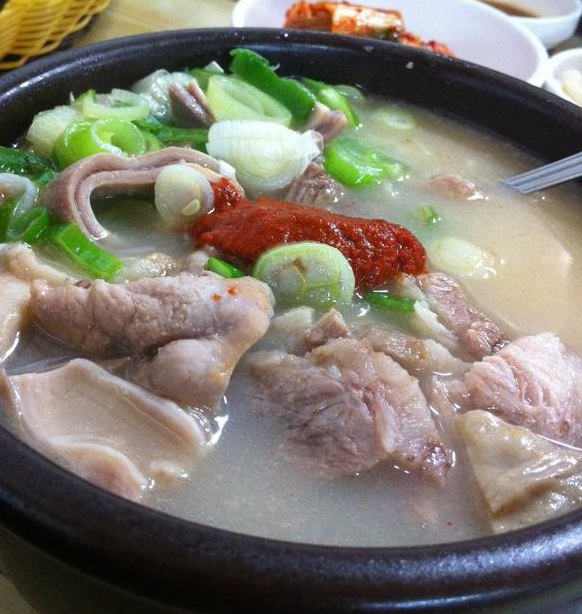 부산돼지 국밥.jpg